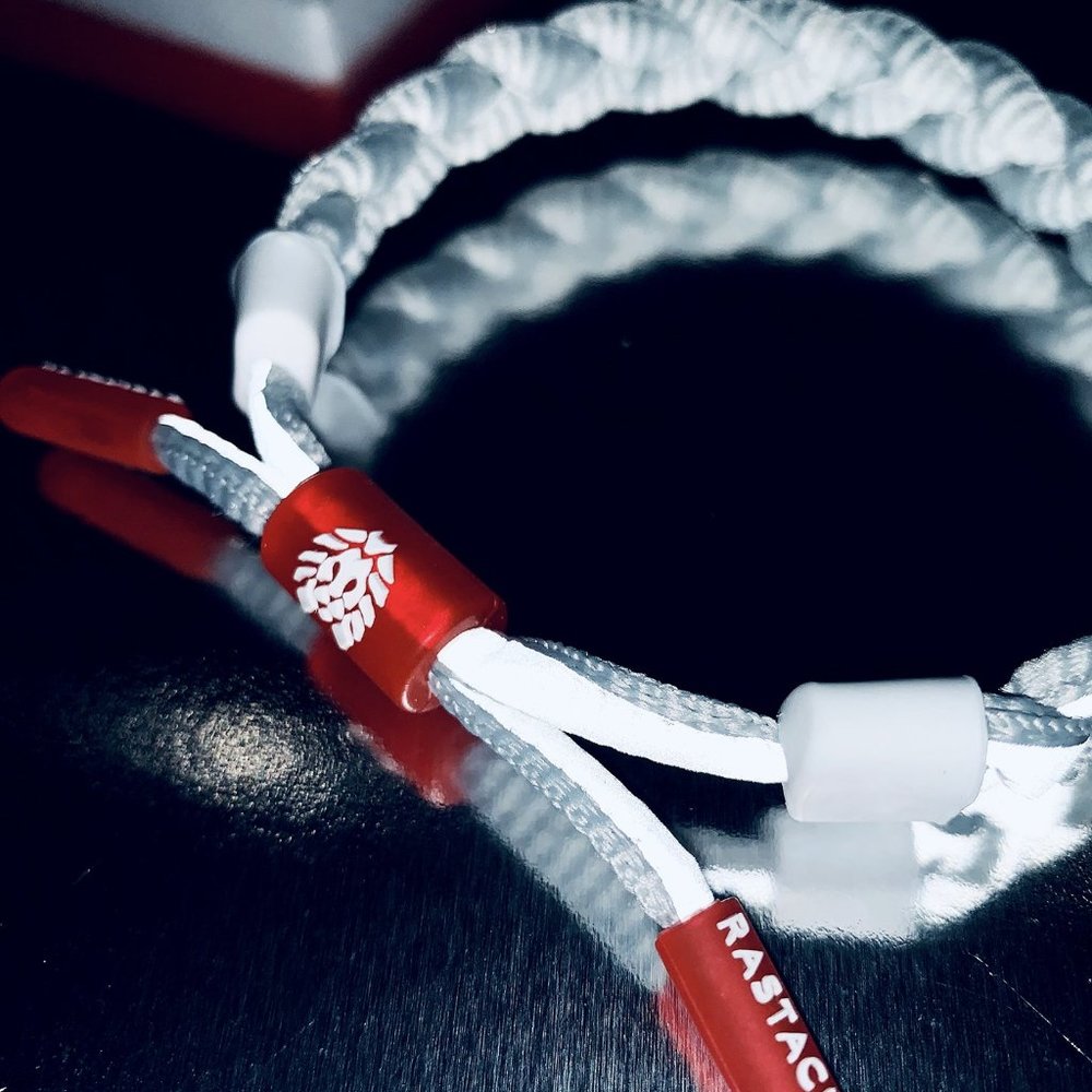 Grey Matter Bracelet Clat in Grey Red